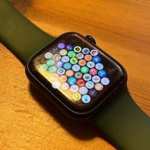 Apple Watch Series 7 45mm GPS + WiFi + Cellular Unlocked Aluminum Case